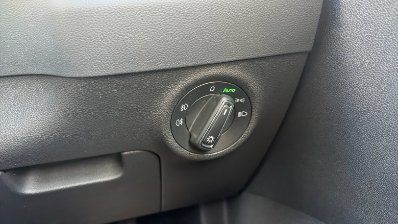 Skoda Karoq 1.5 TSI SE L 5dr DSG Petrol Estate